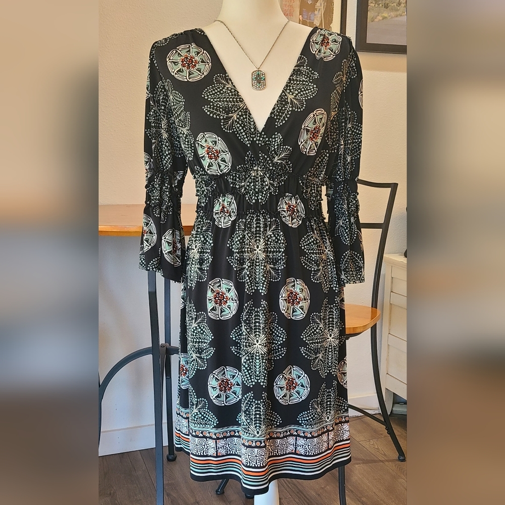 Max Studio Green and Black Long Sleeve Dress